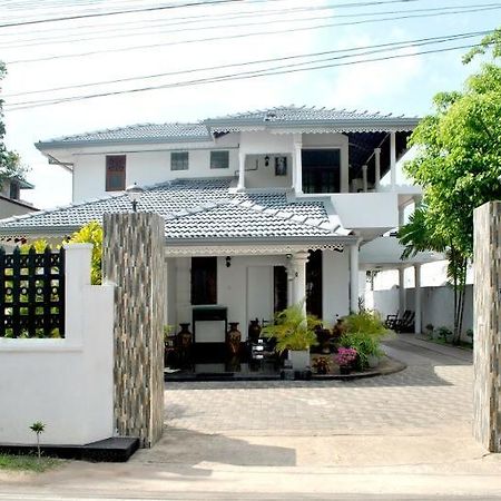Asian Villa Negombo Exterior foto